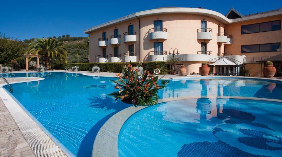 Albergo Ristorante Uliveto Veroli Екстер'єр фото