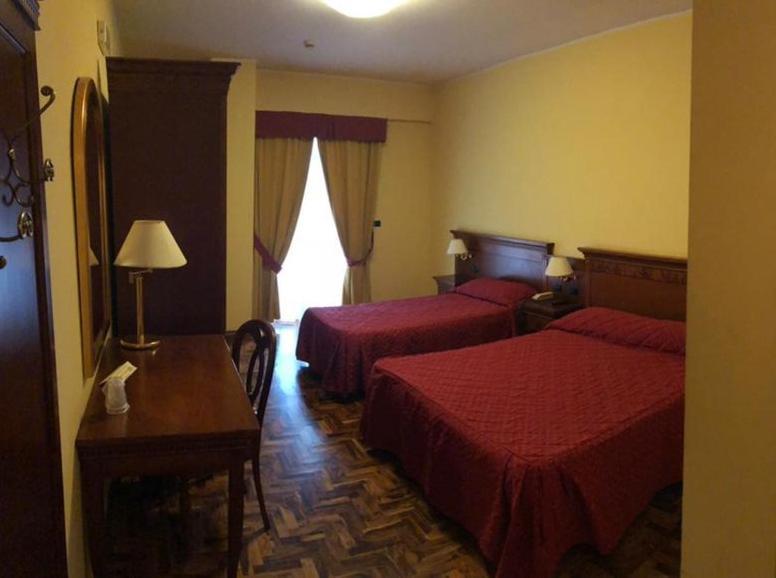 Albergo Ristorante Uliveto Veroli Екстер'єр фото