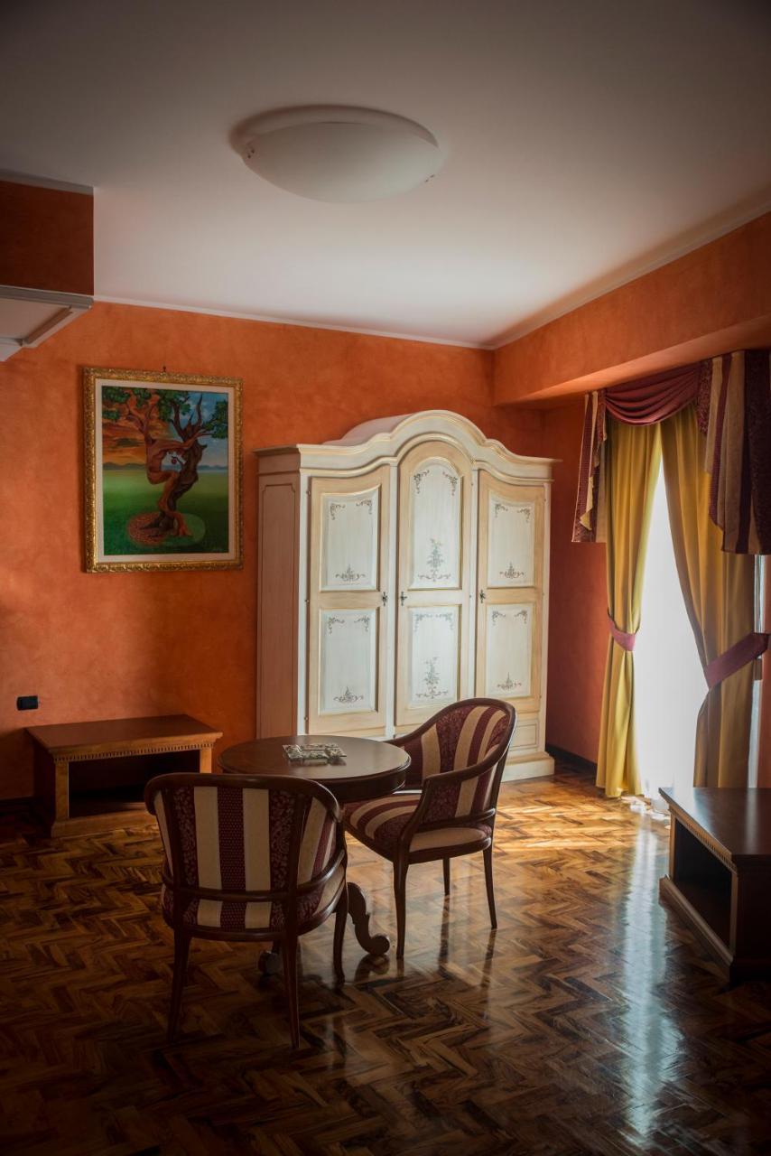 Albergo Ristorante Uliveto Veroli Екстер'єр фото